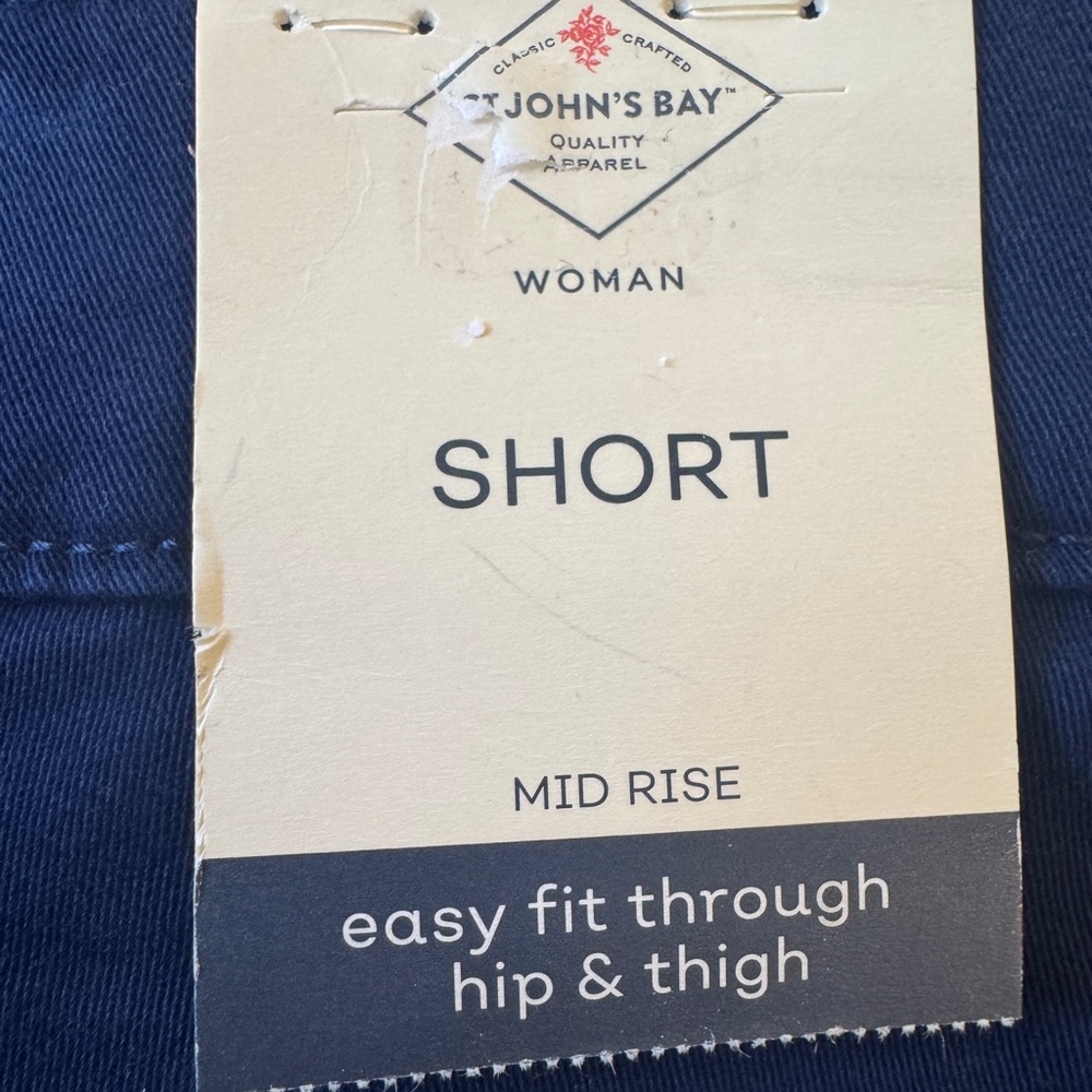 St. John's Bay Women's Mid Rise Shorts - Dark Blue 22W nWT - Picture 2 of 6